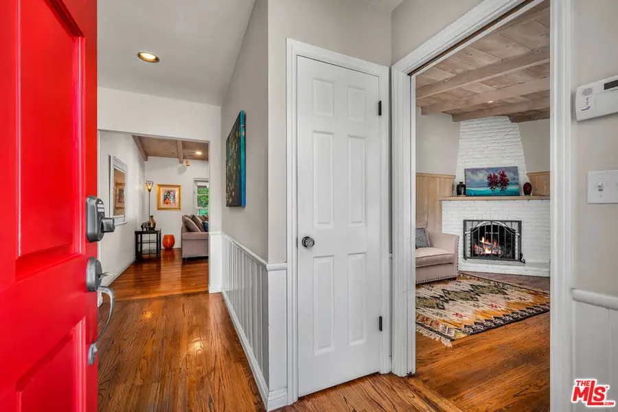 5109 Valjean Avenue, Encino, CA 91436 - Image #3