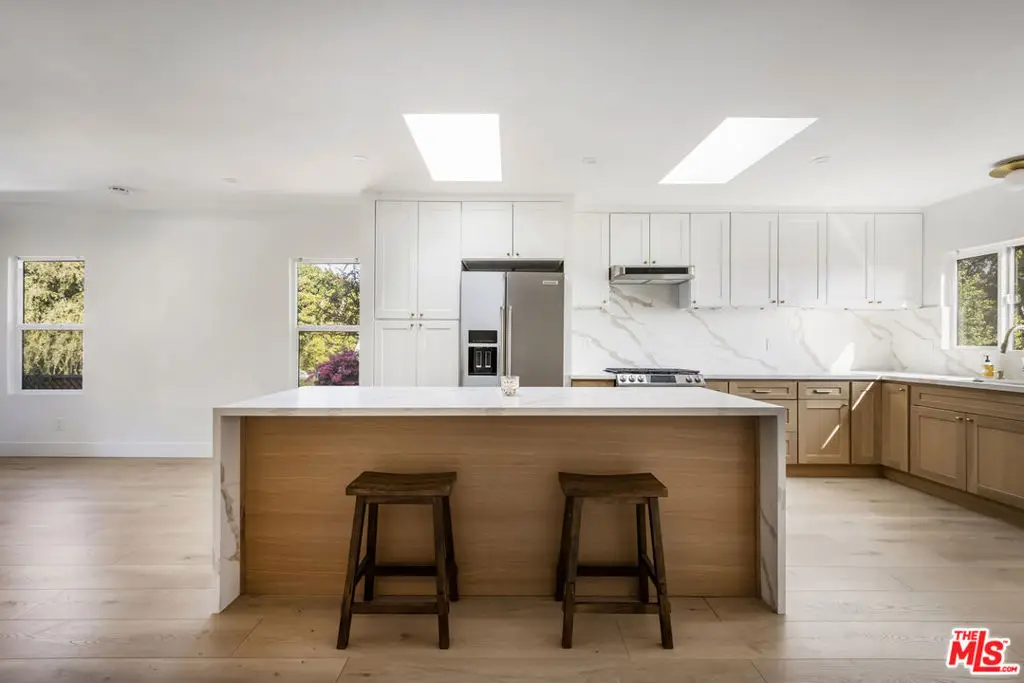 1402 Allesandro Street, Los Angeles, CA 90026 - Image #1