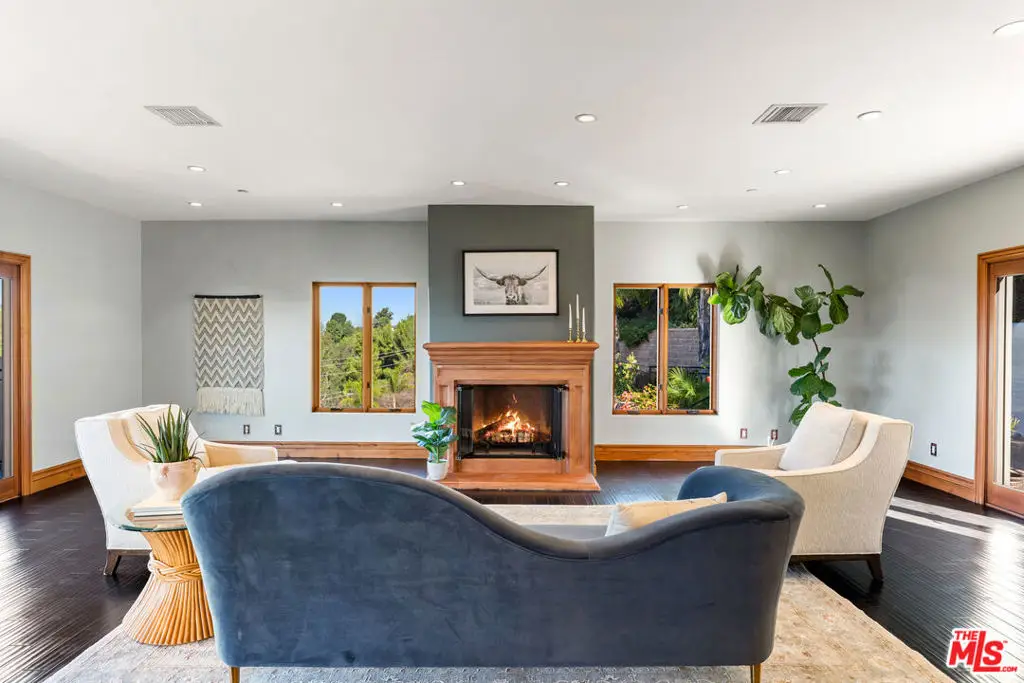 24410 Mulholland Highway, Calabasas, CA 91302 - Image #1