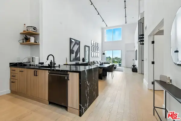 4211 Redwood Avenue #402, Los Angeles, CA 90066