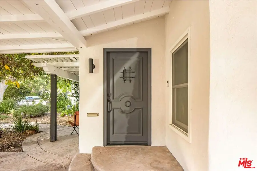 4640 Mary Ellen Avenue, Sherman Oaks, CA 91423 - Image #3