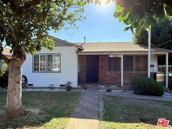 13200 Glamis Street, Pacoima, CA 91331