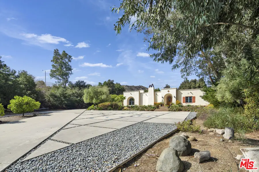 1487 Meadowcrest Circle, Corona, CA 92882 - Image #2