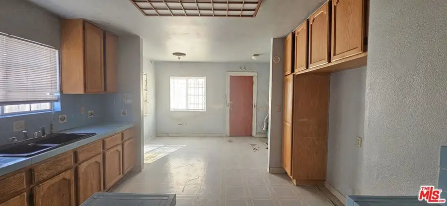 1452 W 61st Street, Los Angeles, CA 90047 - Image #3