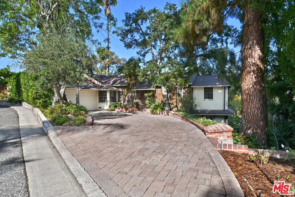 15213 Del Gado Drive, Sherman Oaks, CA 91403 - Image #1