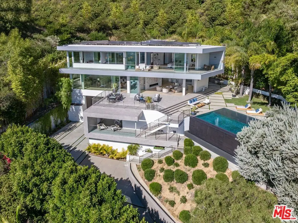 1895 Rising Glen Road, Los Angeles, CA 90069 - Image #1