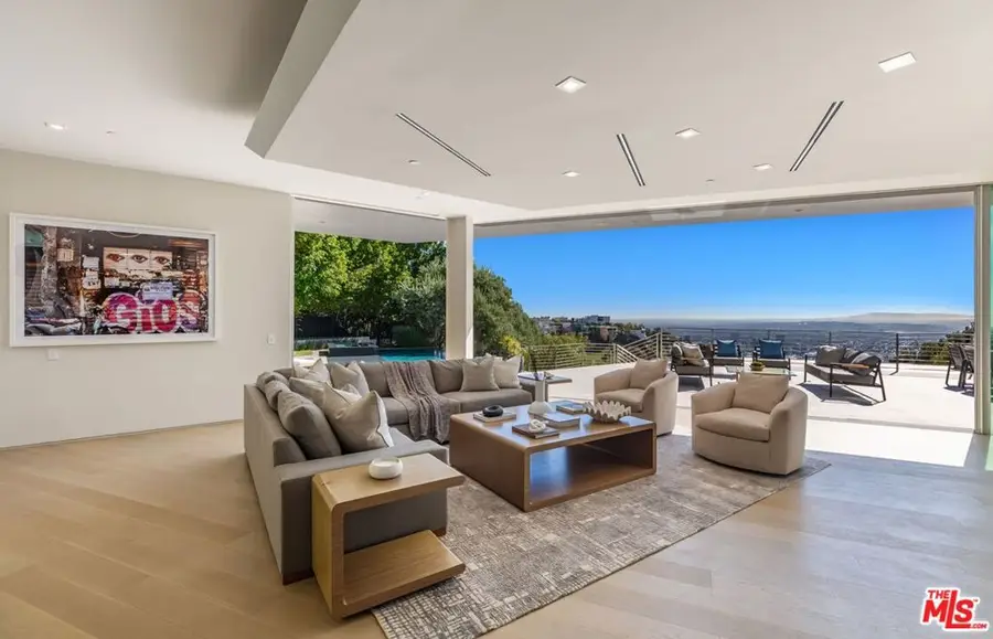 1895 Rising Glen Road, Los Angeles, CA 90069 - Image #3