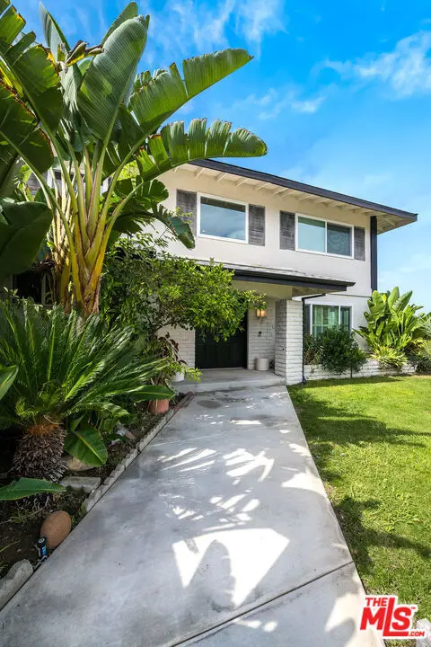 3643 Ballina Canyon Road, Encino, CA 91436 - Image #3