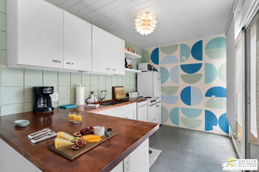 1111 E Palm Canyon Drive #336, Palm Springs, CA 92264 - Image #2