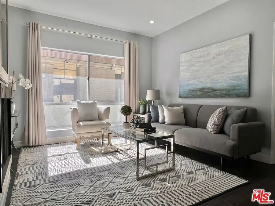 156 S Oak Knoll Avenue #101, Pasadena, CA 91101 - Image #3