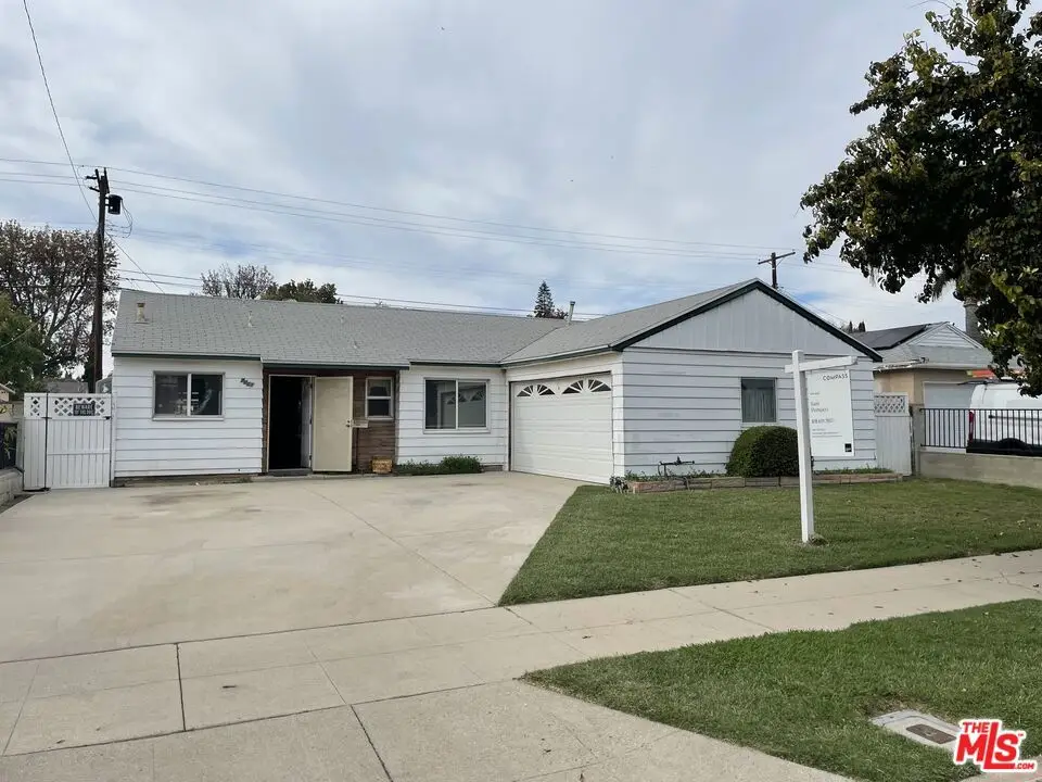 8061 Hesperia Avenue, Reseda, CA 91335 - Image #1