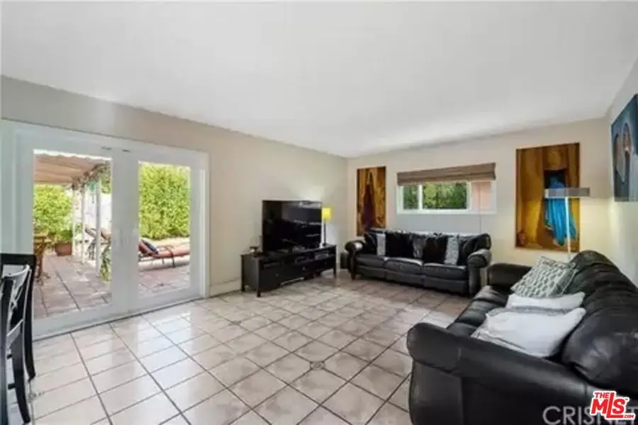 6020 Wilkinson Avenue, North Hollywood, CA 91606 - Image #3