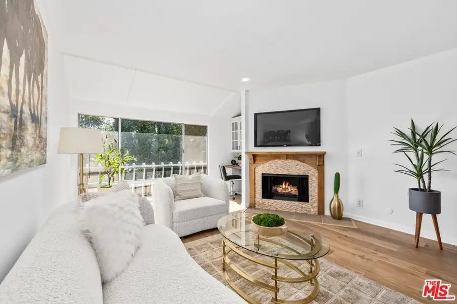 12720 Burbank Boulevard #318, Valley Village, CA 91607 - Image #2