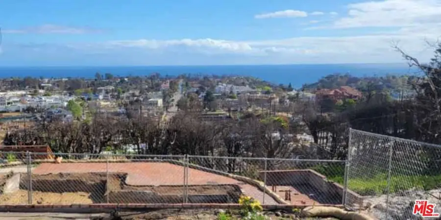 15306 Mc Kendree Avenue, Pacific Palisades, CA 90272 - Image #2