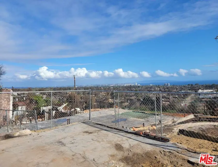 15306 Mc Kendree Avenue, Pacific Palisades, CA 90272 - Image #3