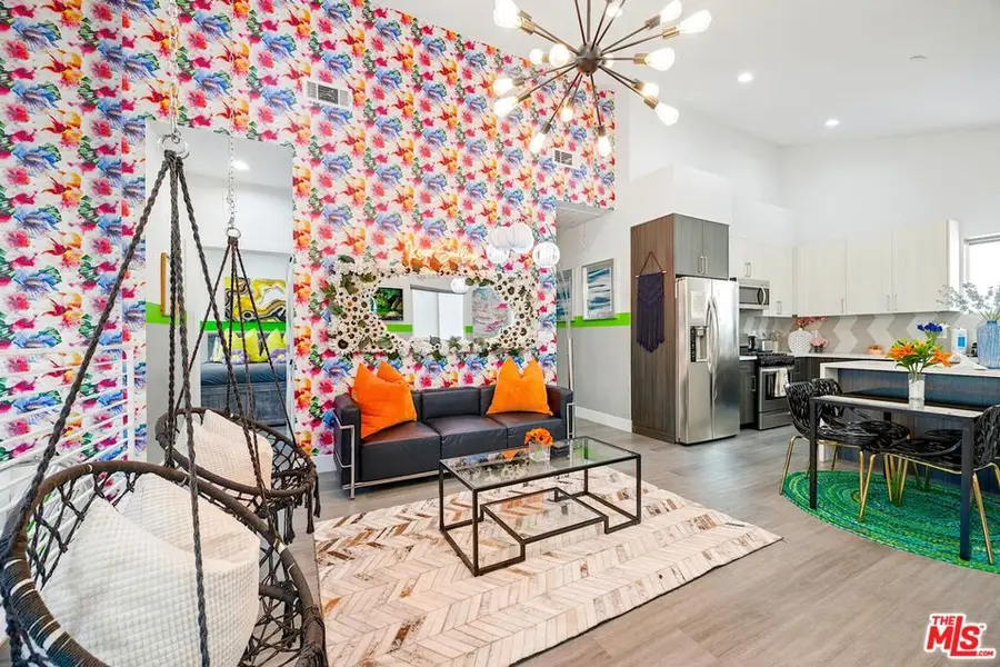 5853 Vineland Avenue, North Hollywood, CA 91601 - #3