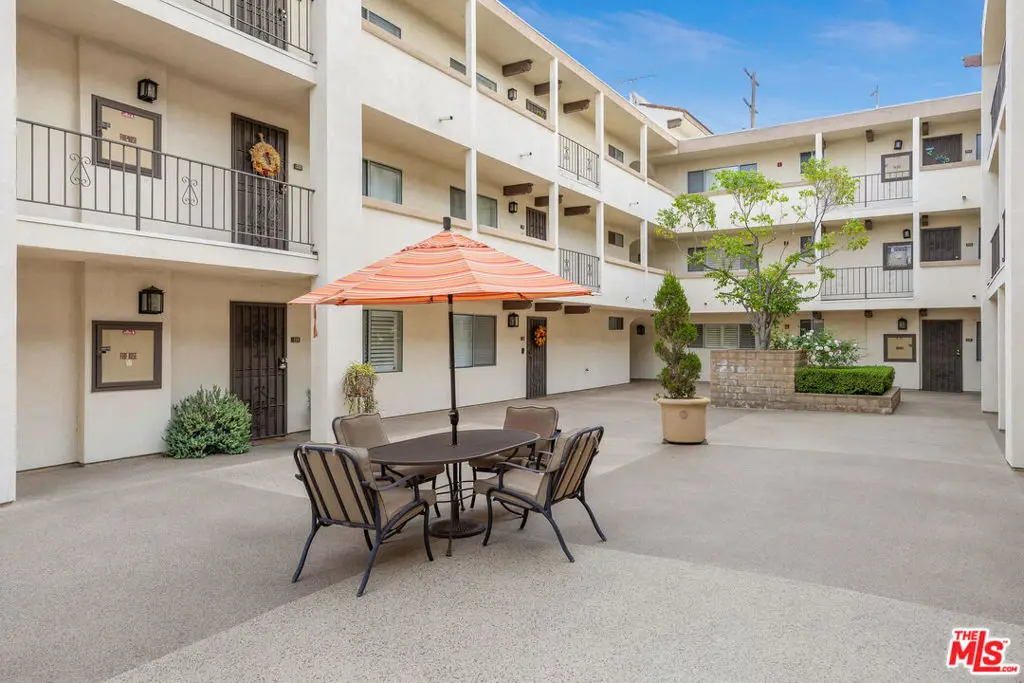 12801 Moorpark Street #110, Studio City, CA 91604 - Image #1