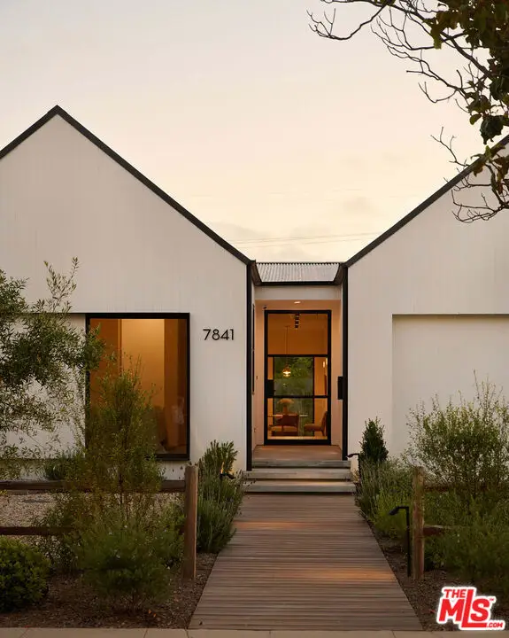 7841 Stewart Avenue, Los Angeles, CA 90045 - Image #2