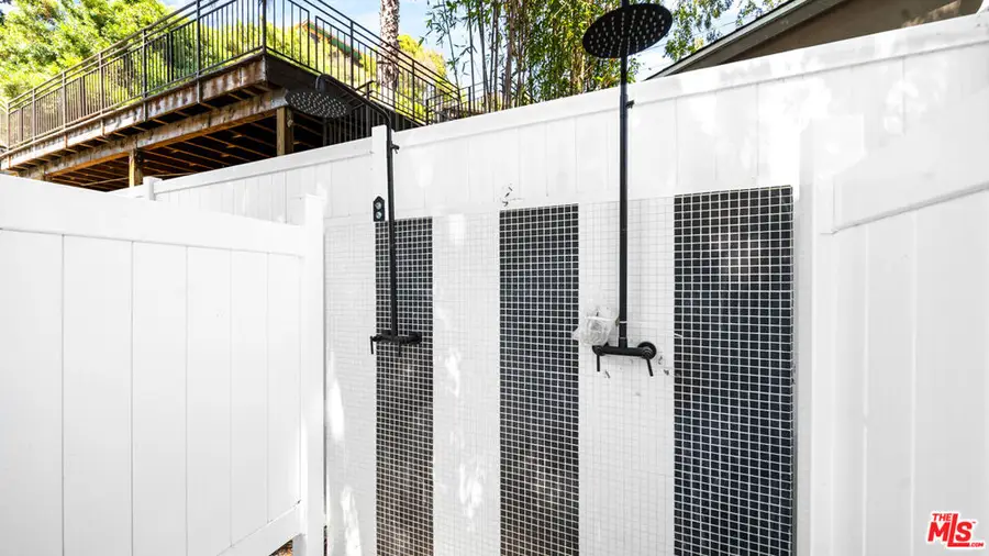 1914 N Laurel Canyon Boulevard, Los Angeles, CA 90046 - Image #3