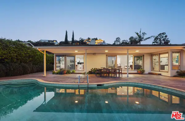 968 Kenfield Avenue, Los Angeles, CA 90049