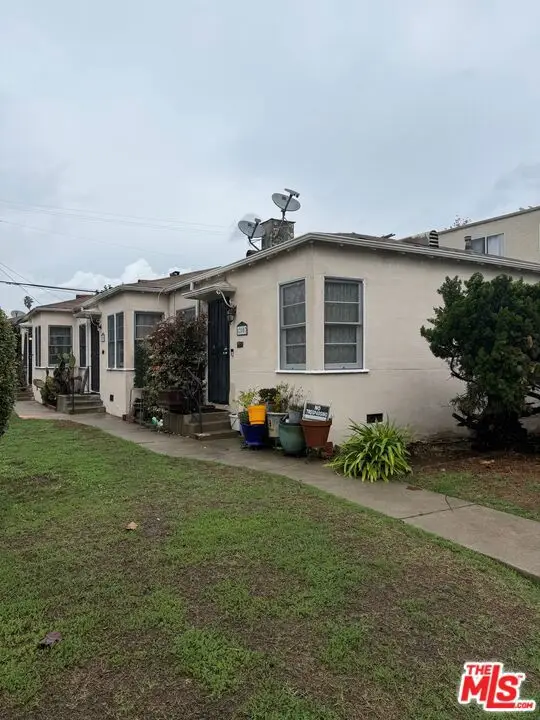 12007 Ocean Park Boulevard, Los Angeles, CA 90064