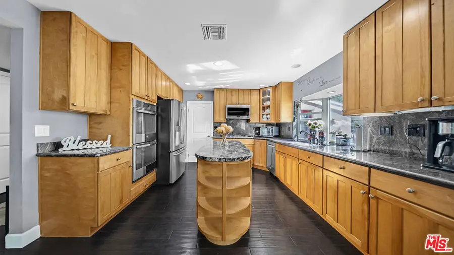 10939 Yolanda Avenue, Porter Ranch, CA 91326 - Image #3