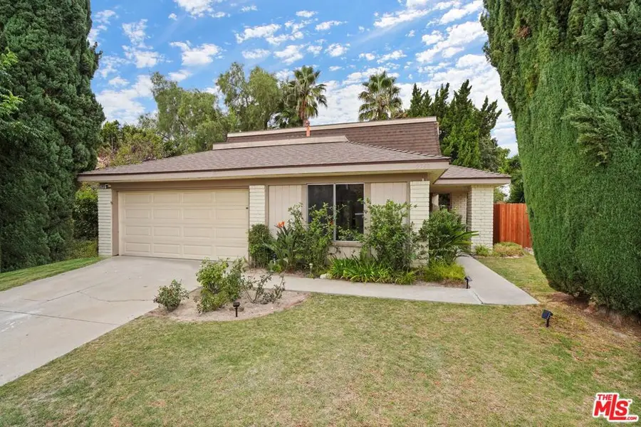 2749 Amber Wood Place, Thousand Oaks, CA 91362 - Image #2