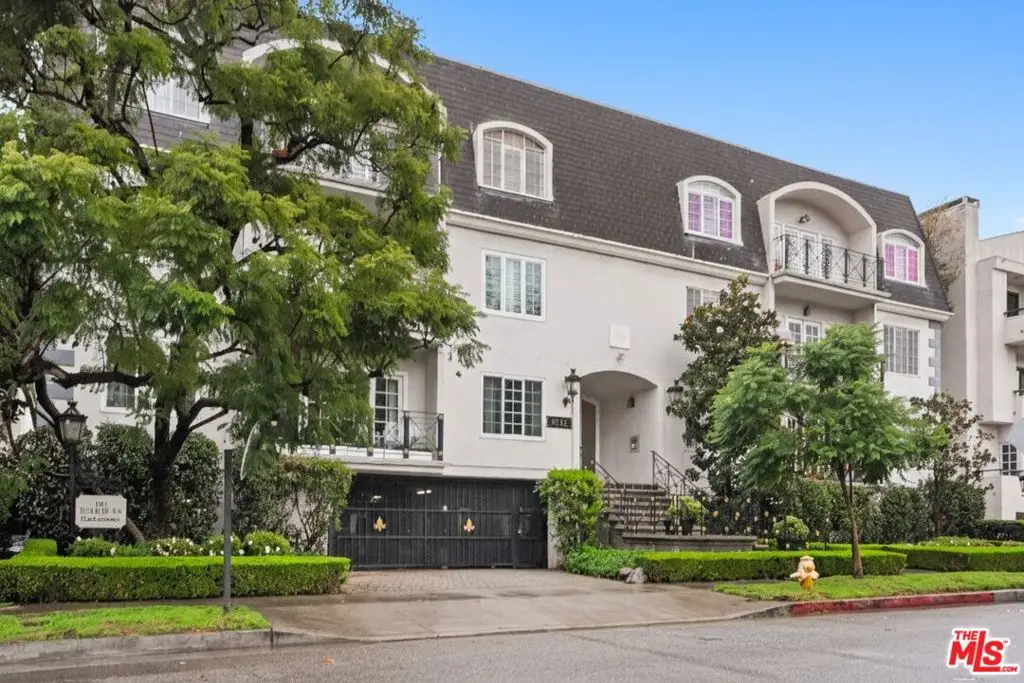 11745 Montana Avenue #104, Los Angeles, CA 90049 - Image #1