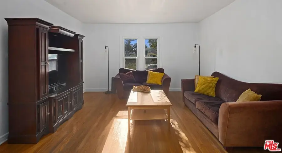 6501 Commodore Sloat Drive, Los Angeles, CA 90048 - Image #3