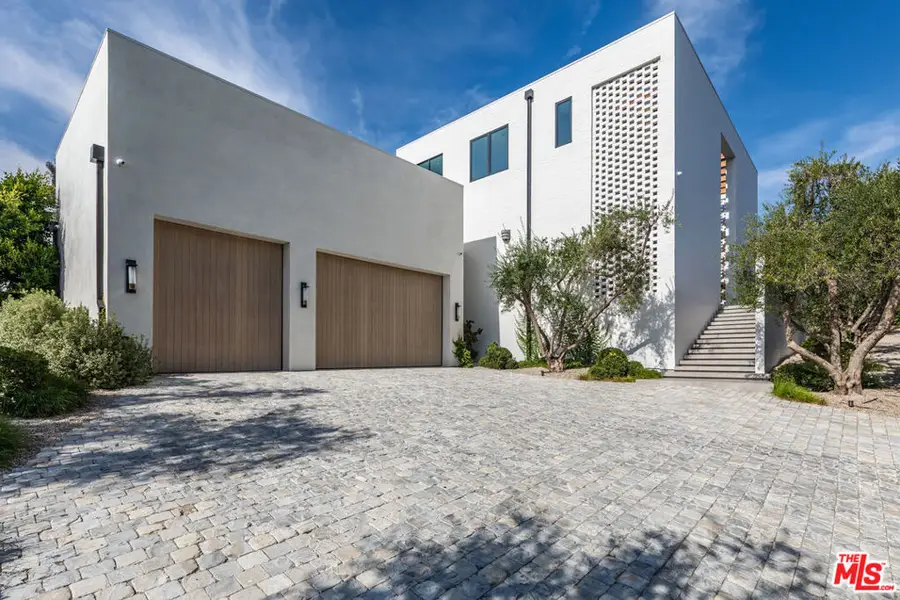 1307 N Doheny Drive, Los Angeles, CA 90069 - Image #2