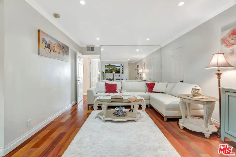 4610 Densmore Avenue #105, Encino, CA 91436 - #2