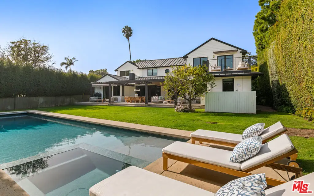 720 S Amalfi Drive, Pacific Palisades, CA 90272 - Image #1