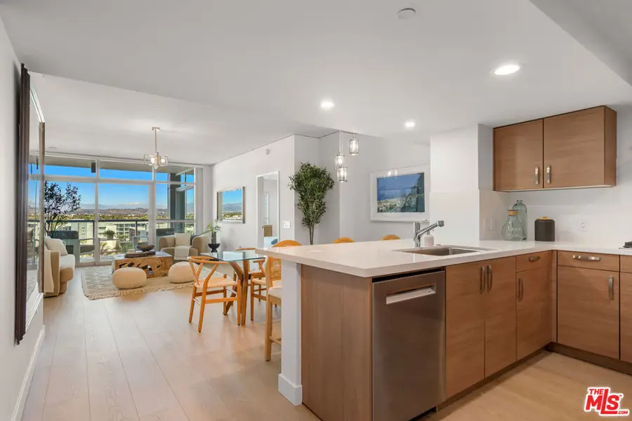 13650 Marina Pointe Drive #908, Marina Del Rey, CA 90292 - #2