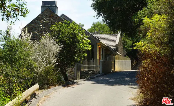 10110 Cielo Drive, Beverly Hills, CA 90210