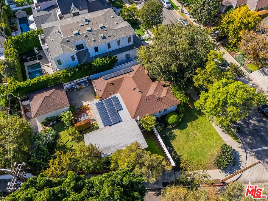 11332 Chenault Street, Los Angeles, CA 90049 - Image #3