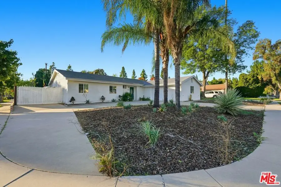 10401 Amigo Avenue, Porter Ranch, CA 91326 - Image #2