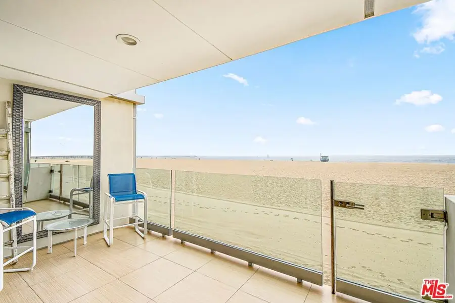 4 Jib Street #2, Marina Del Rey, CA 90292 - Image #2