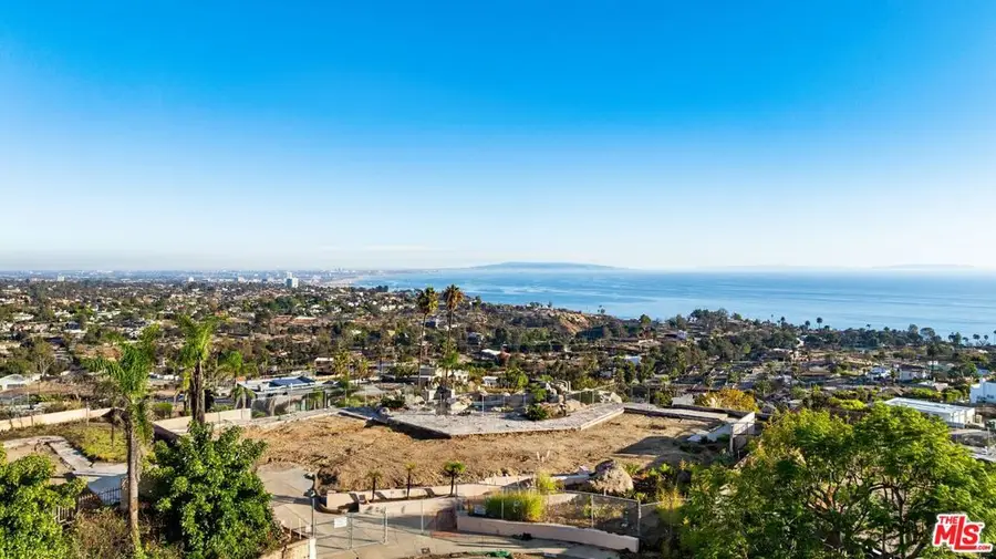 906 Glenhaven Drive, Pacific Palisades, CA 90272 - Image #3