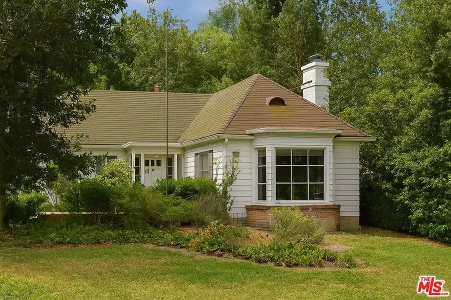 12752 Halkirk Street, Studio City, CA 91604 - Image #2