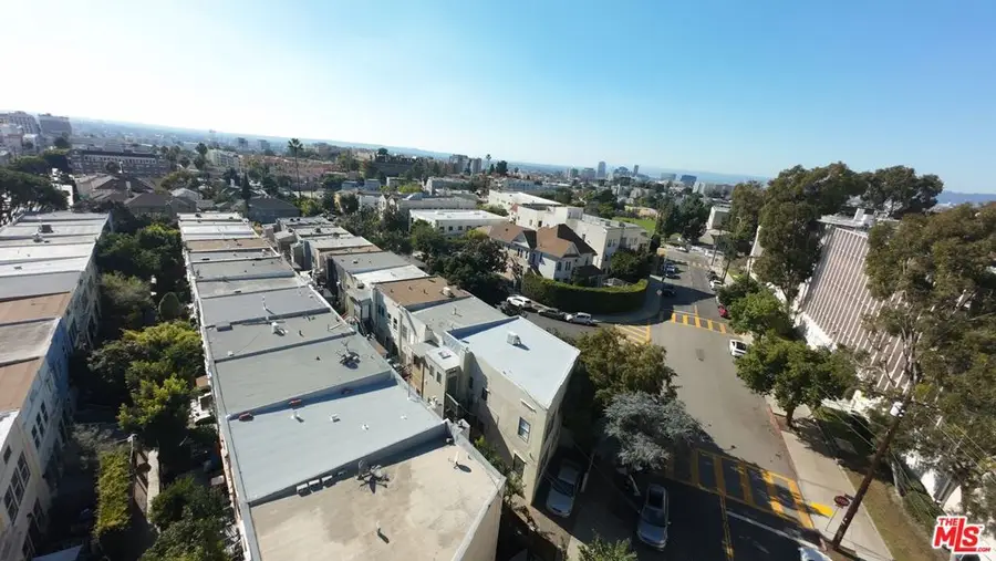 208 Columbia Place, Los Angeles, CA 90026 - Image #2