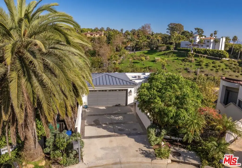 28935 W Beach Lane, Malibu, CA 90265 - Image #1
