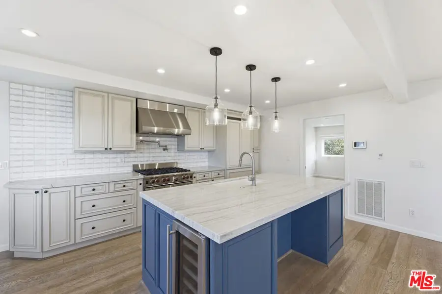 2442 S Coast Highway #4, Laguna Beach, CA 92651 - Image #3