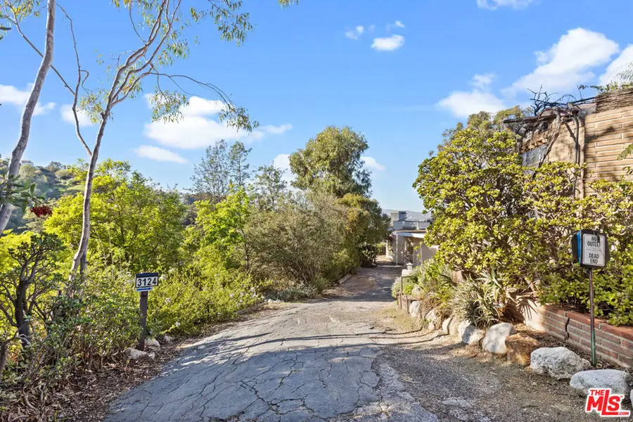 3124 Goodview Trail, Los Angeles, CA 90068 - Image #2