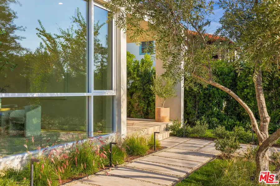 634 Moreno Avenue, Los Angeles, CA 90049 - Image #3