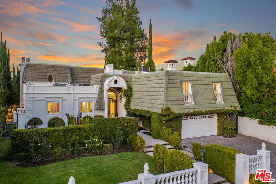 18875 Pasadero Drive, Tarzana, CA 91356 - Image #2