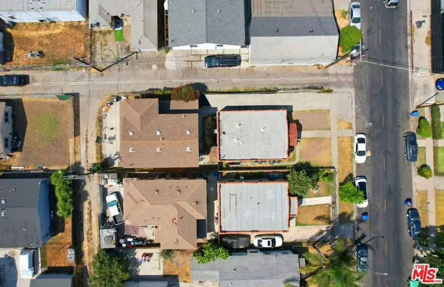 114 E 102nd Street, Los Angeles, CA 90003 - Image #2