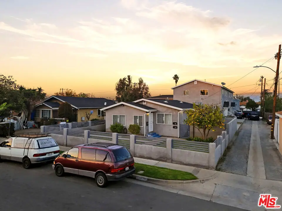 1213 W 93rd Street, Los Angeles, CA 90044 - Image #1