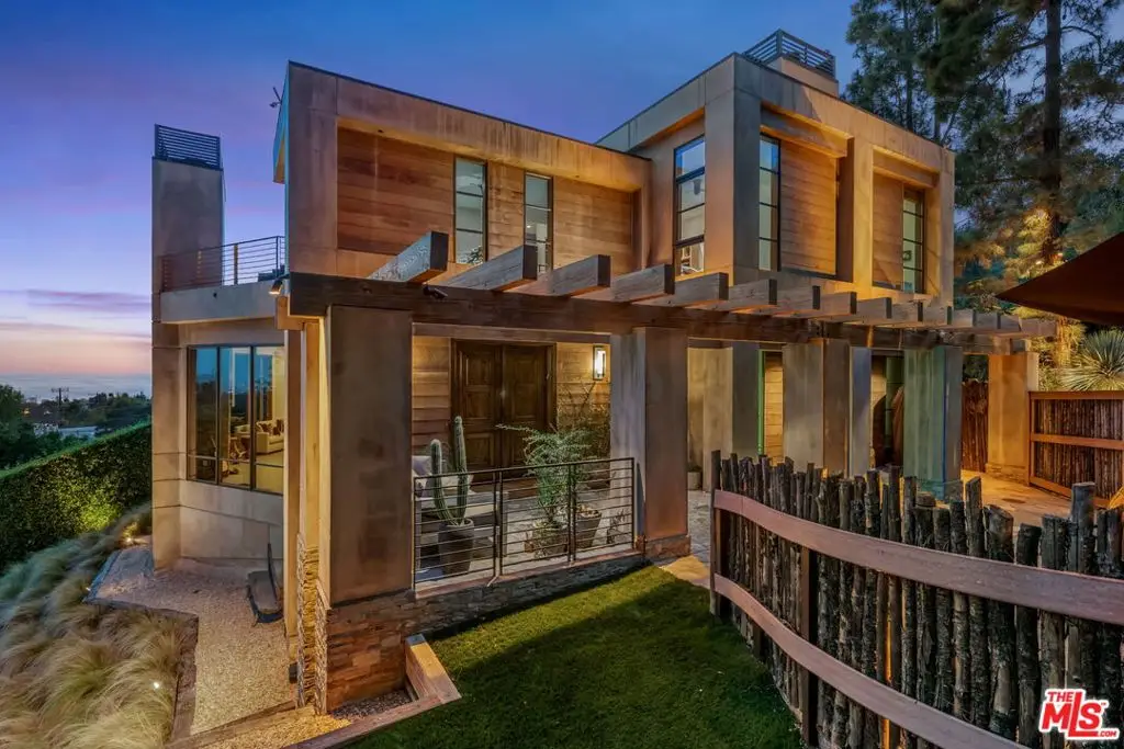 1810 Mango Way, Los Angeles, CA 90049 - Image #1