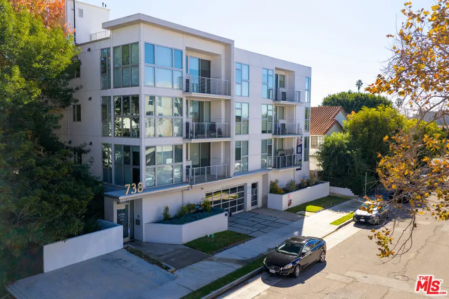 738 S Ogden Drive, Los Angeles, CA 90036 - Image #3