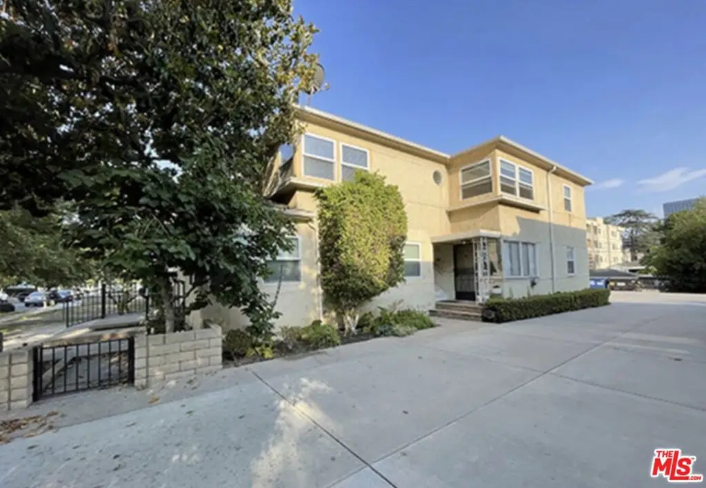 10634 Whipple Street, Toluca Lake, CA 91602 - Image #1